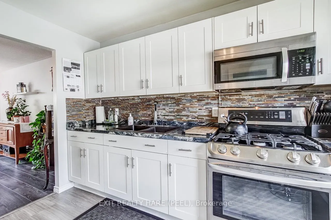 Photo 9 of 34 Kingham Road, Halton Hills, Acton — HOMEH