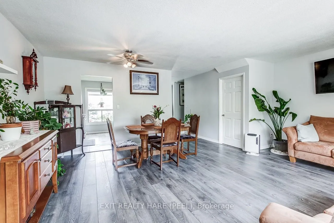 Photo 11 of 34 Kingham Road, Halton Hills, Acton — HOMEH