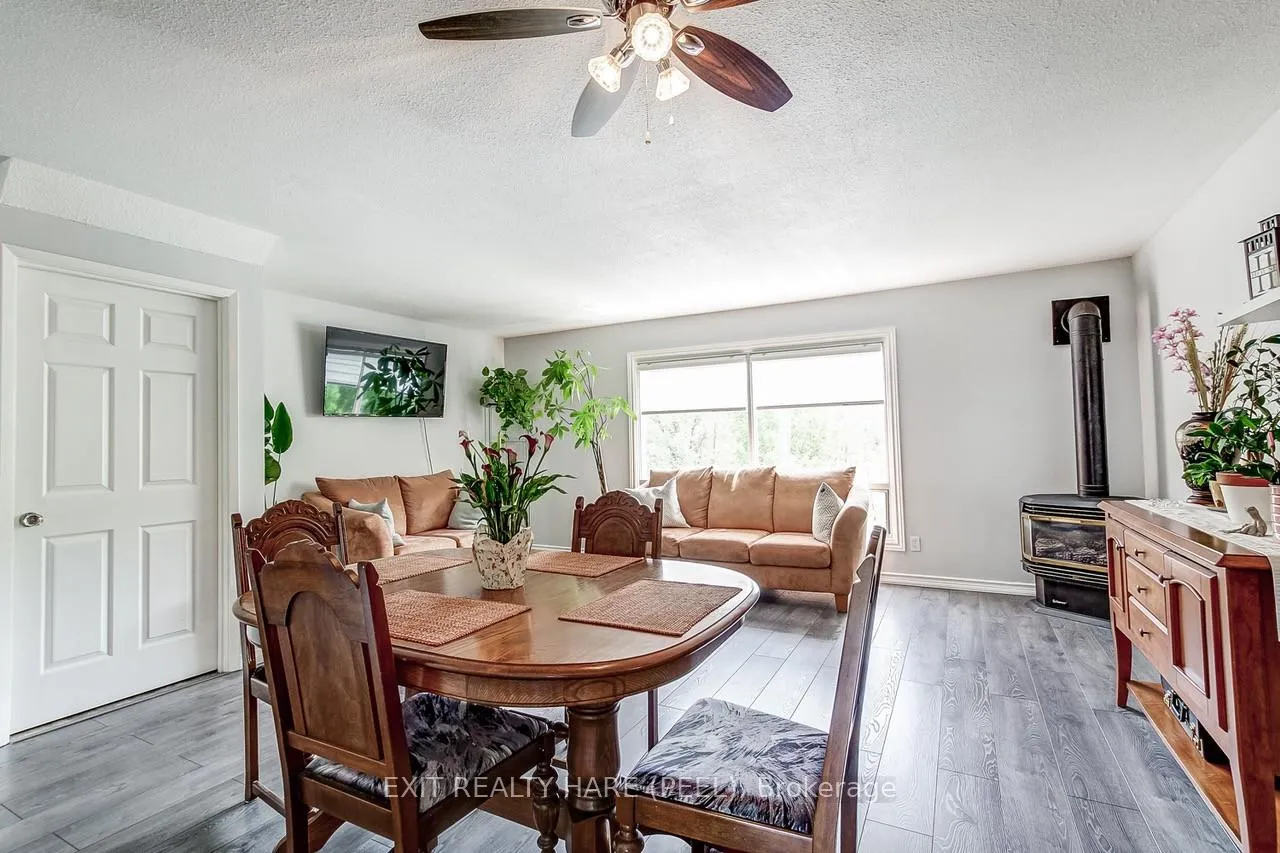 Photo 13 of 34 Kingham Road, Halton Hills, Acton — HOMEH
