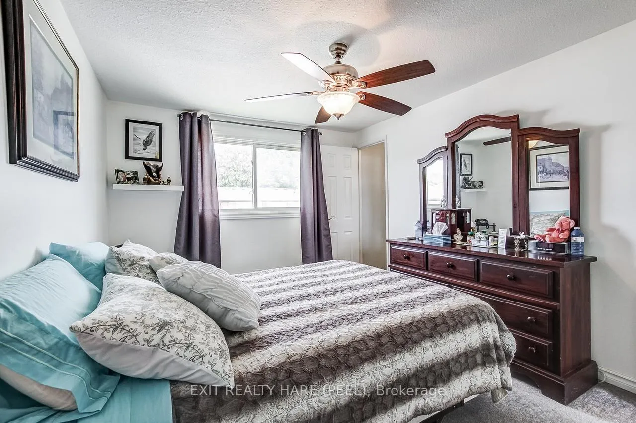 Photo 17 of 34 Kingham Road, Halton Hills, Acton — HOMEH
