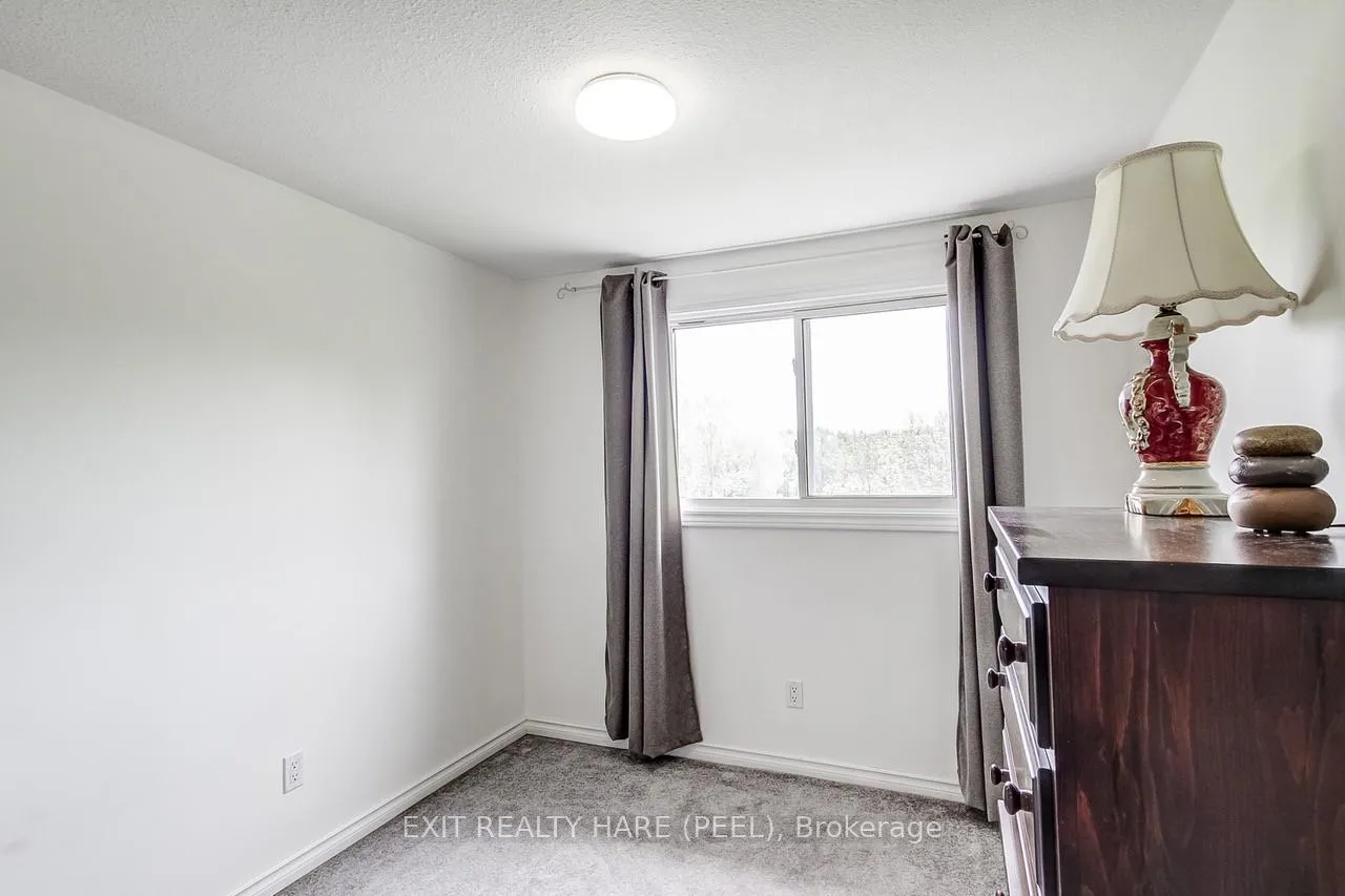 Photo 21 of 34 Kingham Road, Halton Hills, Acton — HOMEH