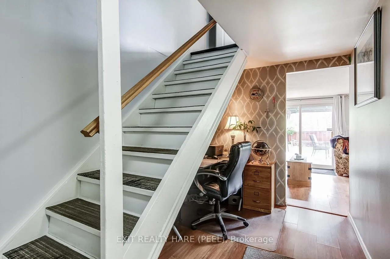 Photo 25 of 34 Kingham Road, Halton Hills, Acton — HOMEH