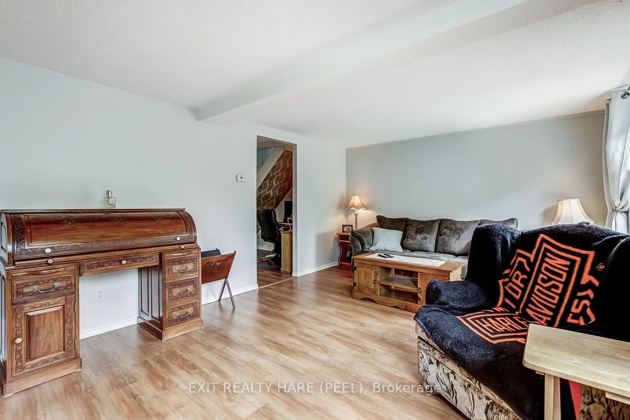 Photo 29 of 34 Kingham Road, Halton Hills, Acton — HOMEH