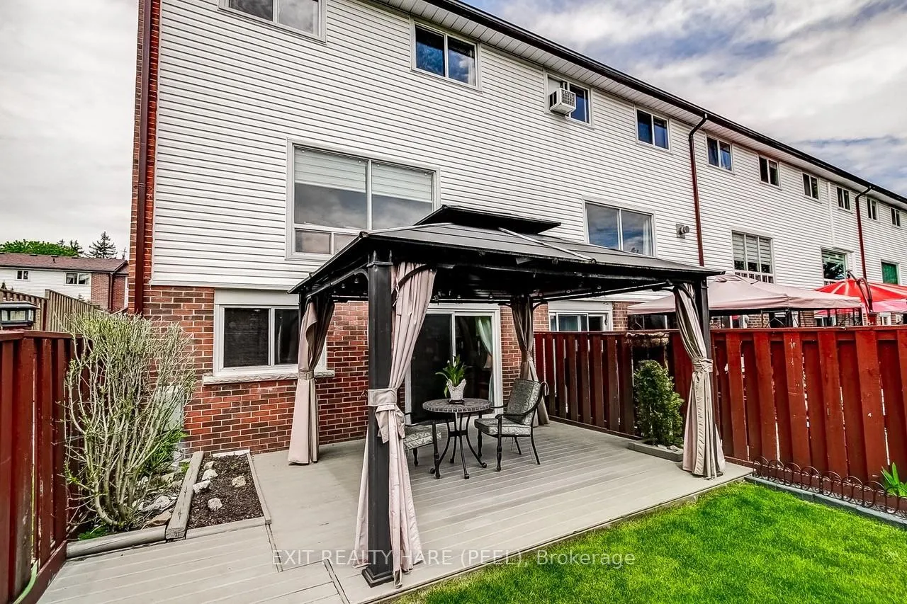 Photo 39 of 34 Kingham Road, Halton Hills, Acton — HOMEH