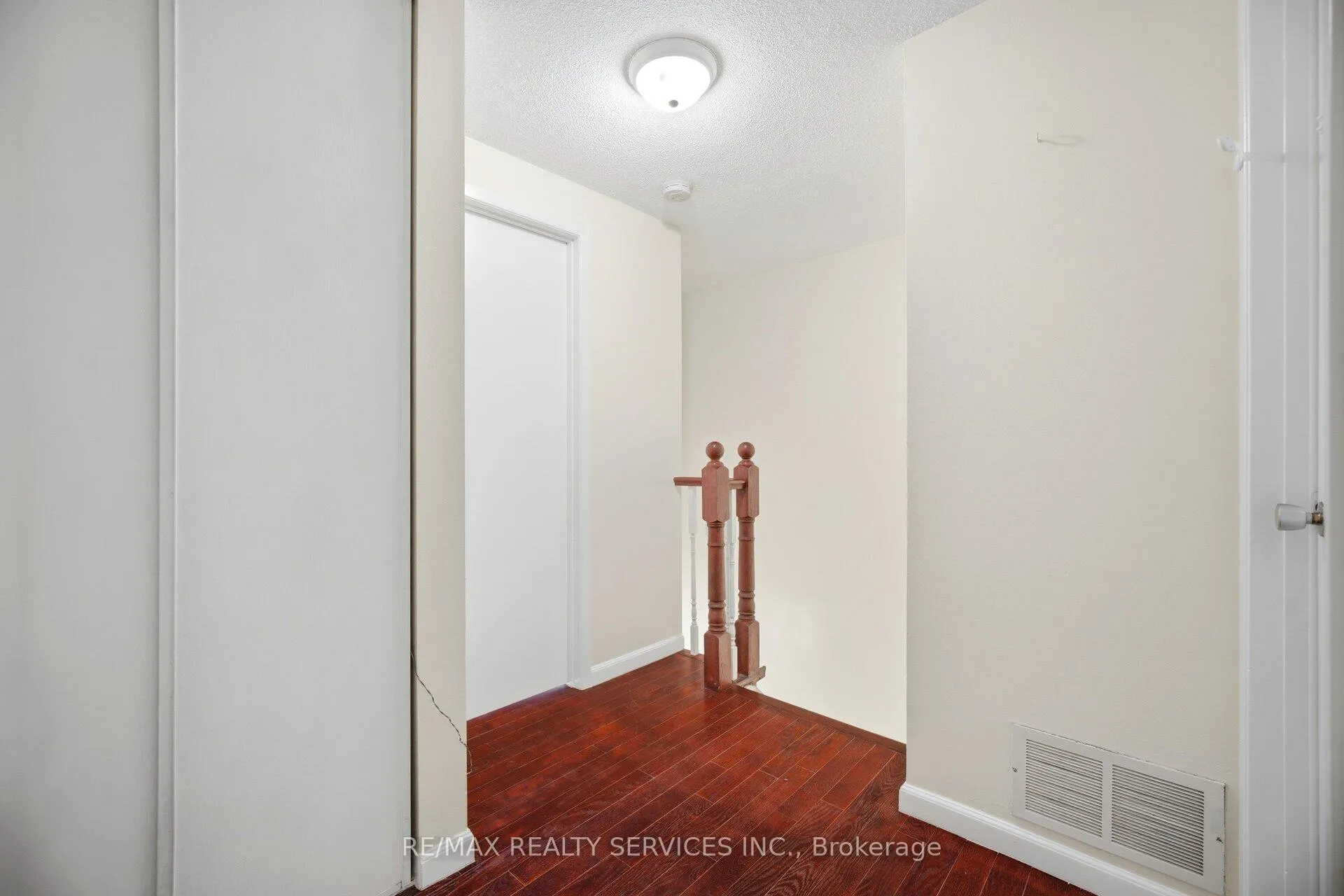 Photo 25 of 20 Rushmore Crescent, Brampton, Heart Lake East — HOMEH