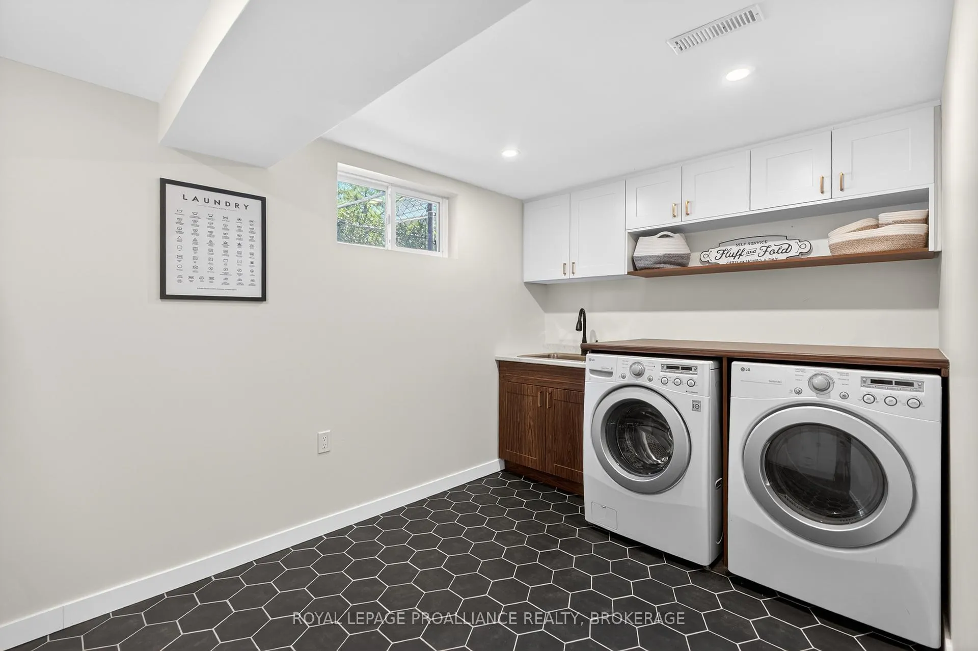 Photo 33 of 800 Allum Avenue, Kingston, South of Taylor-Kidd Blvd — HOMEH