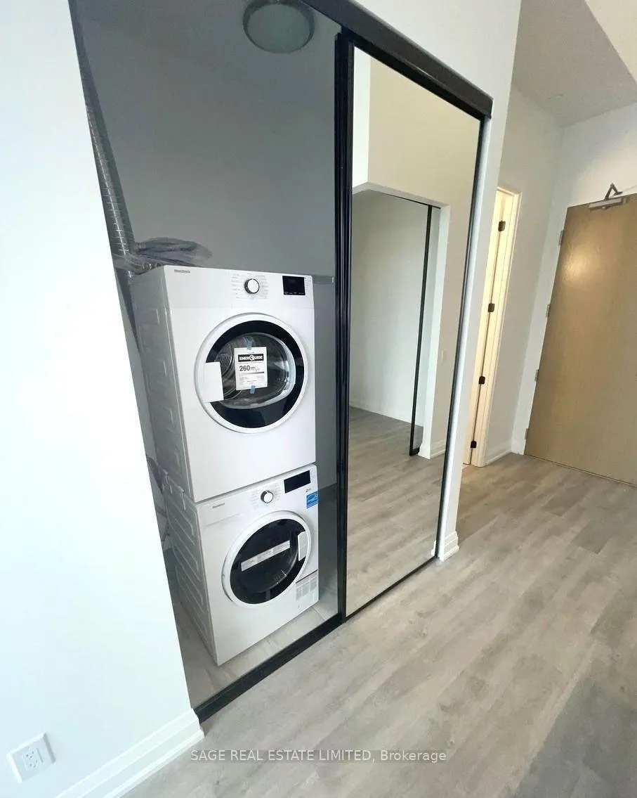 Photo 18 of Unit 1006, 2369 Danforth Avenue, Toronto, East End-Danforth — HOMEH