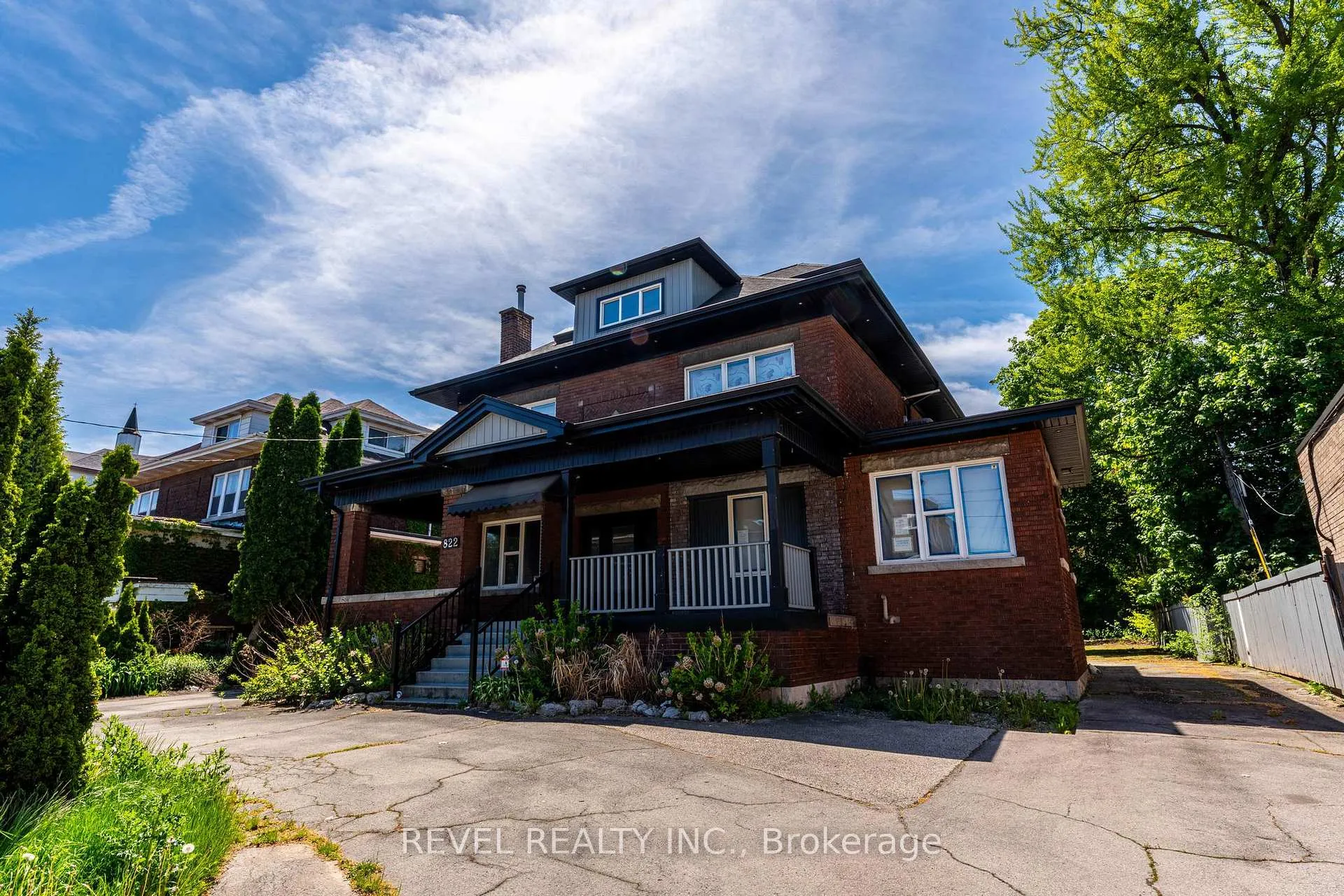 Photo 40 of 822 Main Street E, Hamilton, Blakeley — HOMEH