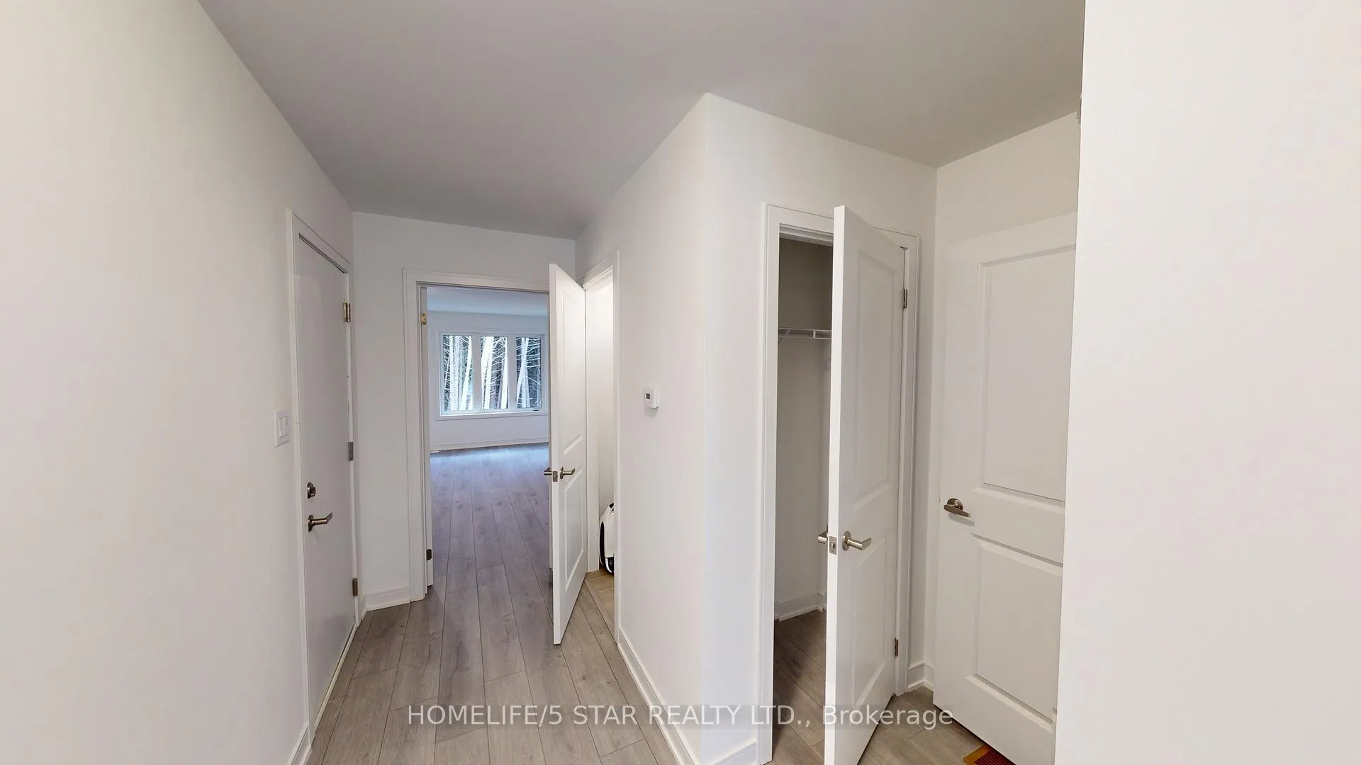 Photo 38 of 126 Blue Forest Crescent, Barrie, Innis-Shore — HOMEH