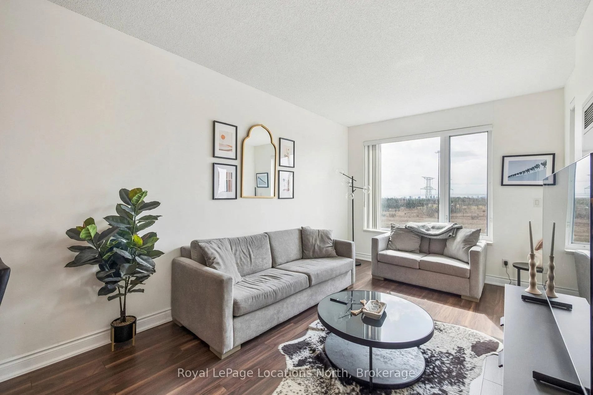 Photo 6 of Unit 810, 277 South Park Road, Markham, Commerce Valley — HOMEH