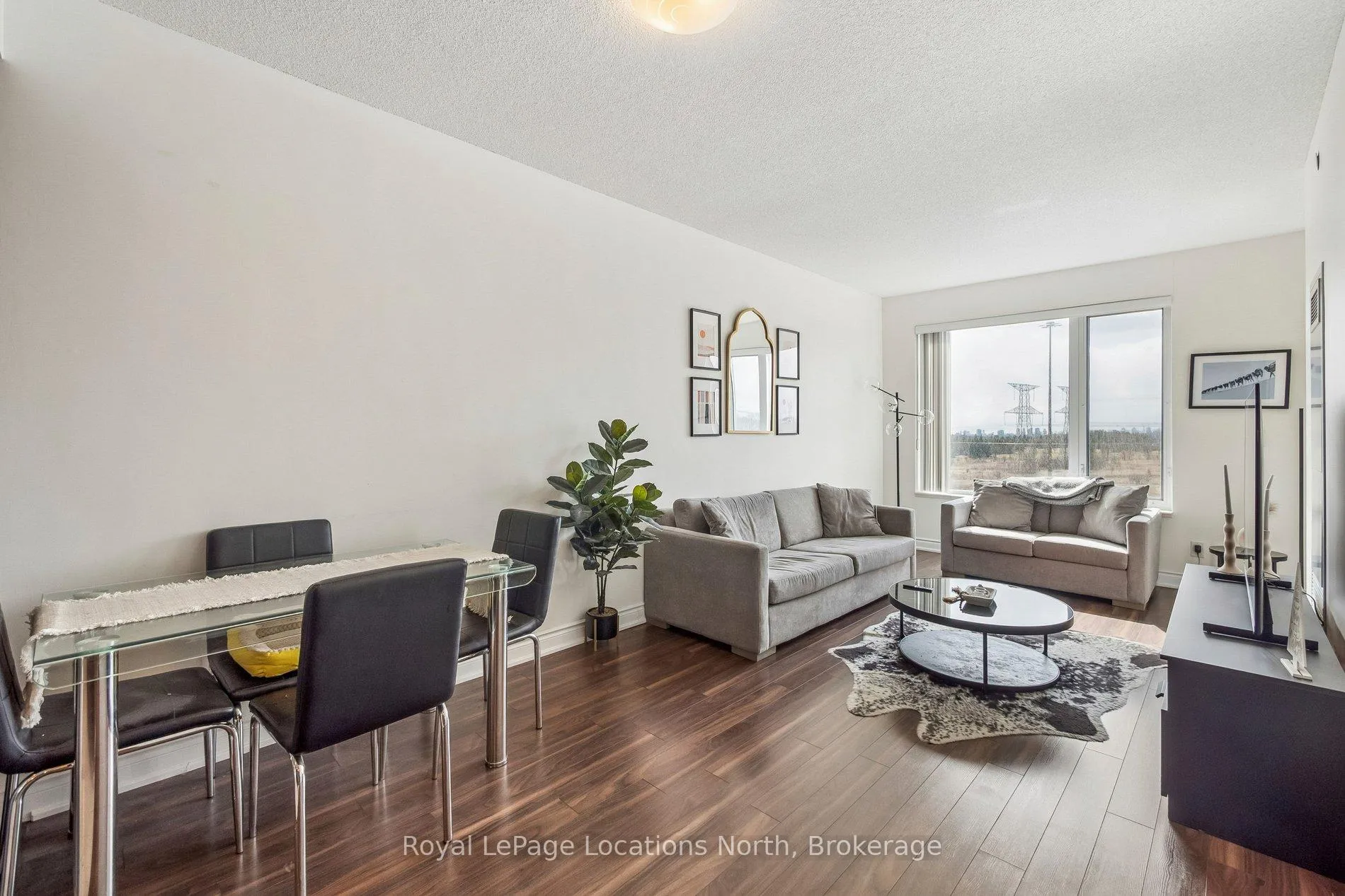 Photo 8 of Unit 810, 277 South Park Road, Markham, Commerce Valley — HOMEH