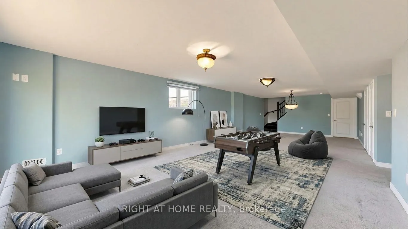 Photo 30 of 126 Kingsmere Crescent, New Tecumseth, Alliston — HOMEH