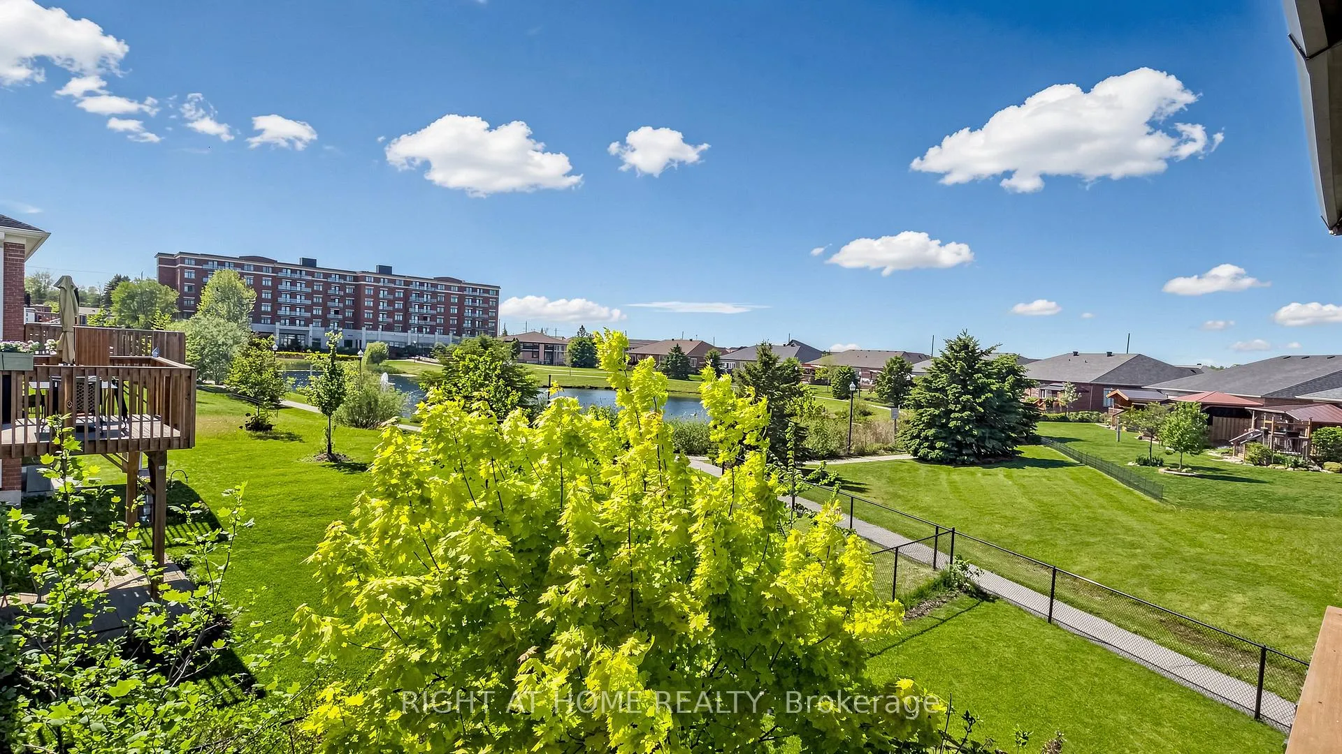 Photo 46 of 126 Kingsmere Crescent, New Tecumseth, Alliston — HOMEH