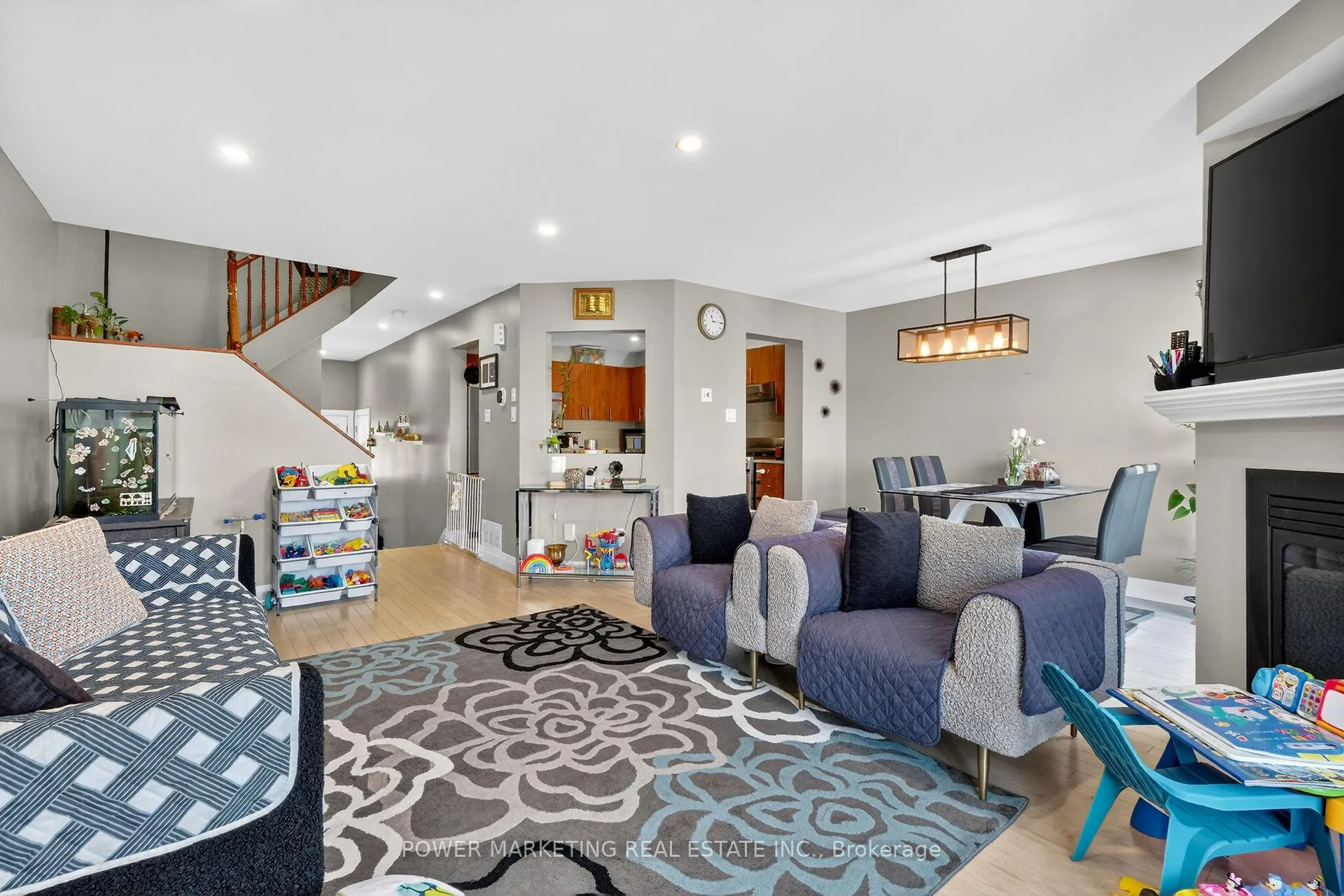 Photo 9 of 551 Louis Toscano Drive, Ottawa, Avalon East — HOMEH