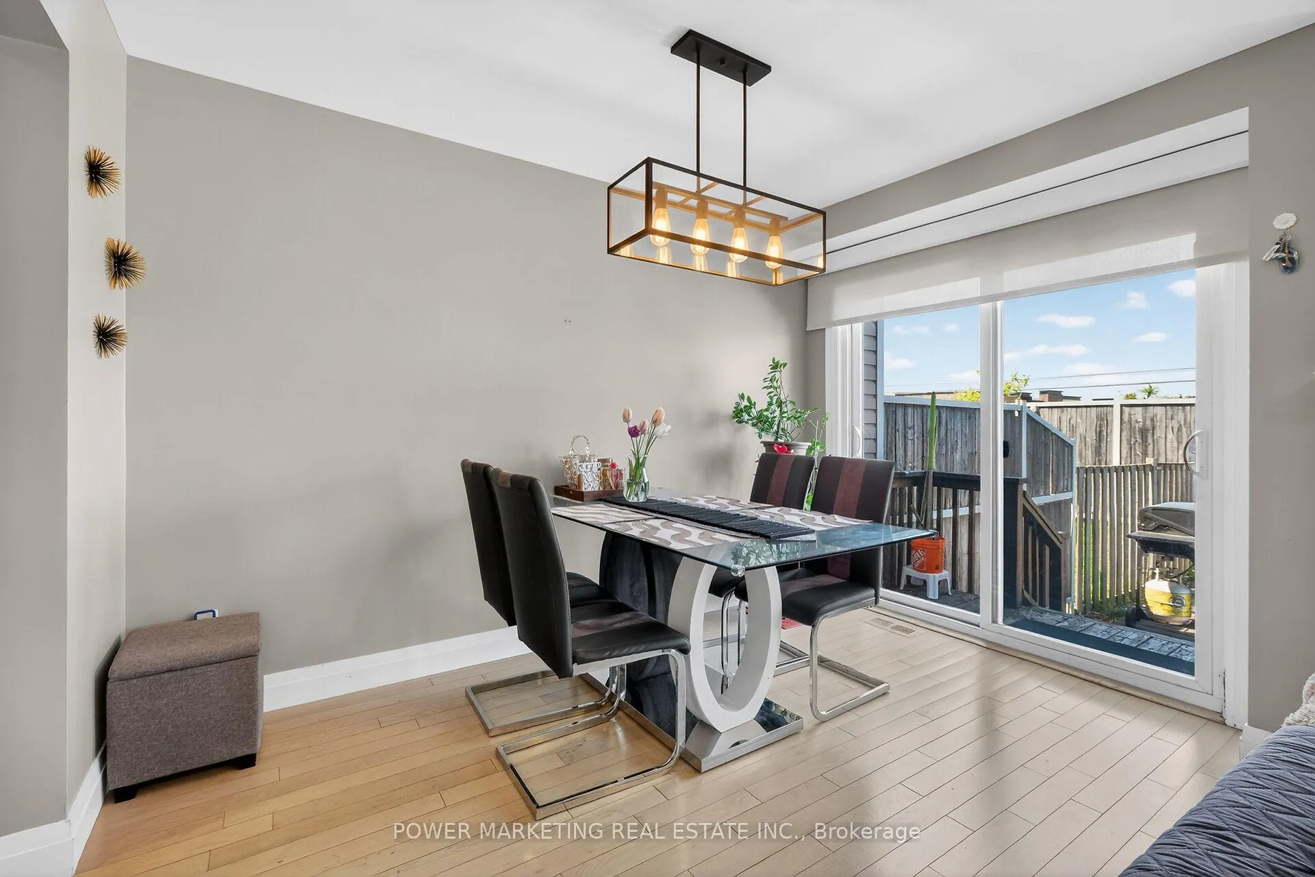 Photo 10 of 551 Louis Toscano Drive, Ottawa, Avalon East — HOMEH