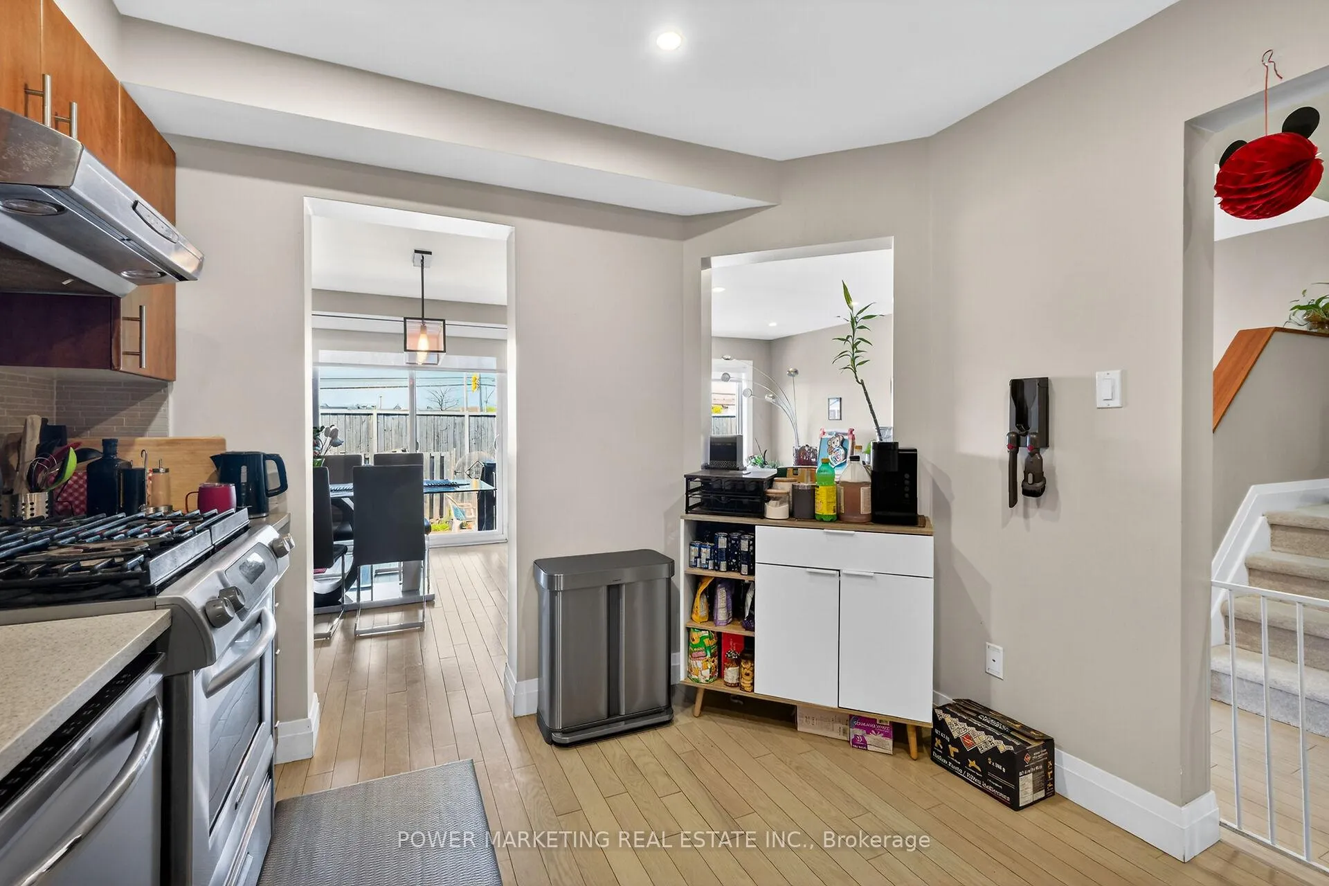 Photo 16 of 551 Louis Toscano Drive, Ottawa, Avalon East — HOMEH