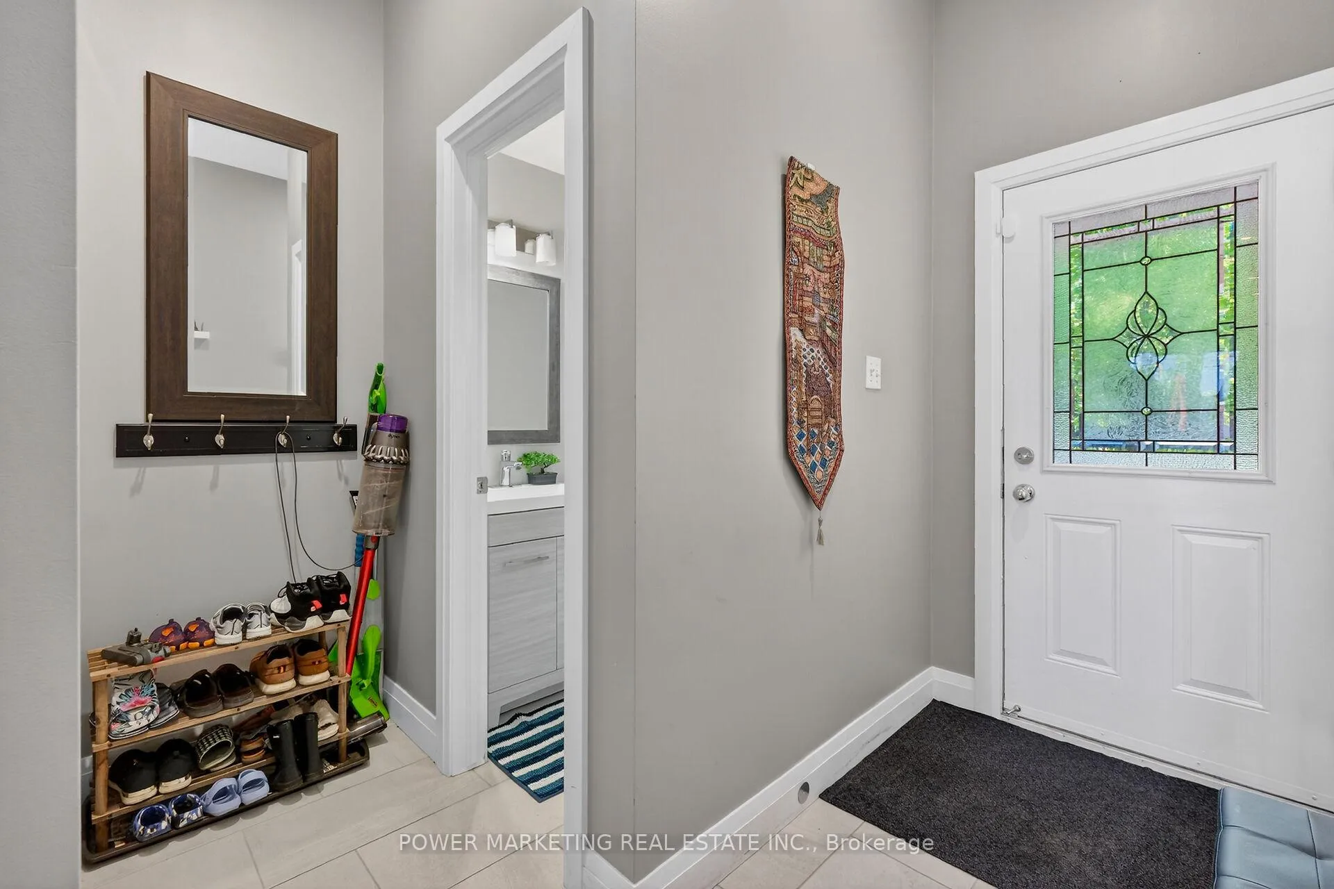 Photo 17 of 551 Louis Toscano Drive, Ottawa, Avalon East — HOMEH