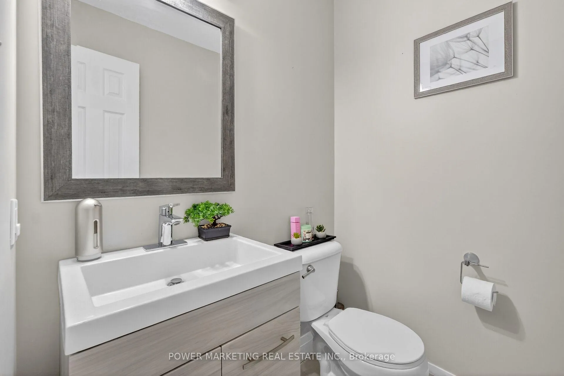 Photo 18 of 551 Louis Toscano Drive, Ottawa, Avalon East — HOMEH
