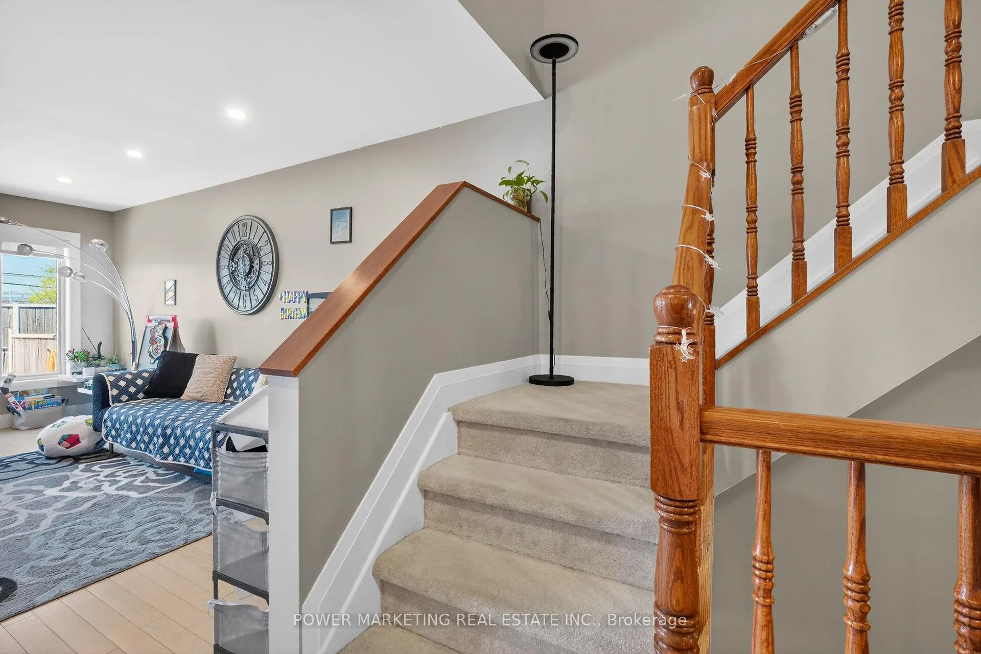 Photo 19 of 551 Louis Toscano Drive, Ottawa, Avalon East — HOMEH