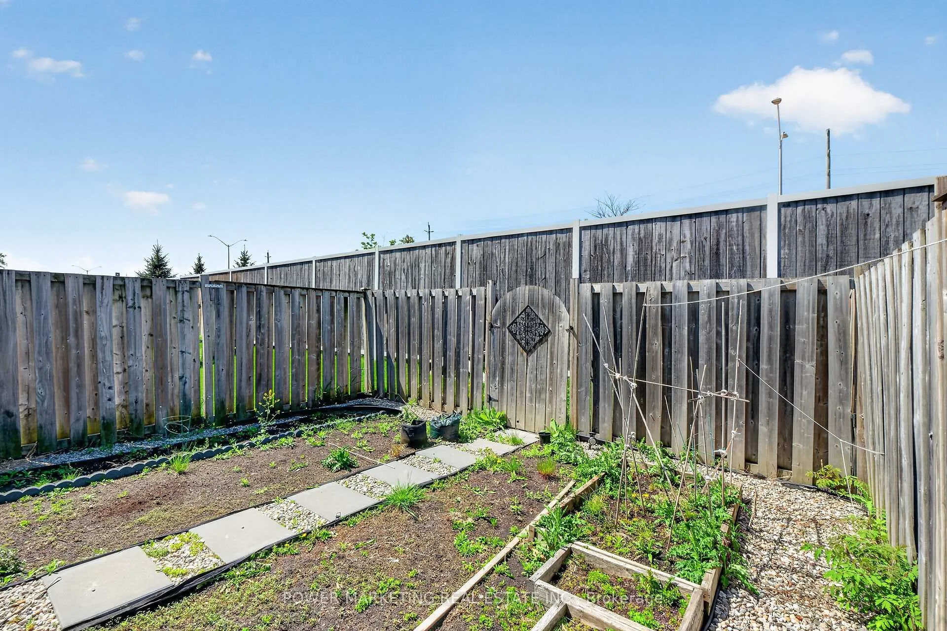 Photo 42 of 551 Louis Toscano Drive, Ottawa, Avalon East — HOMEH