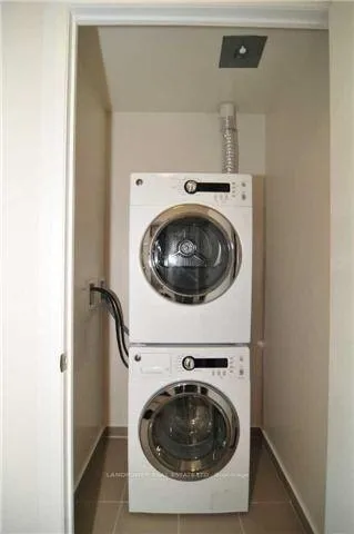 Photo 12 of Unit 812, 18 Uptown Drive, Markham, Unionville — HOMEH
