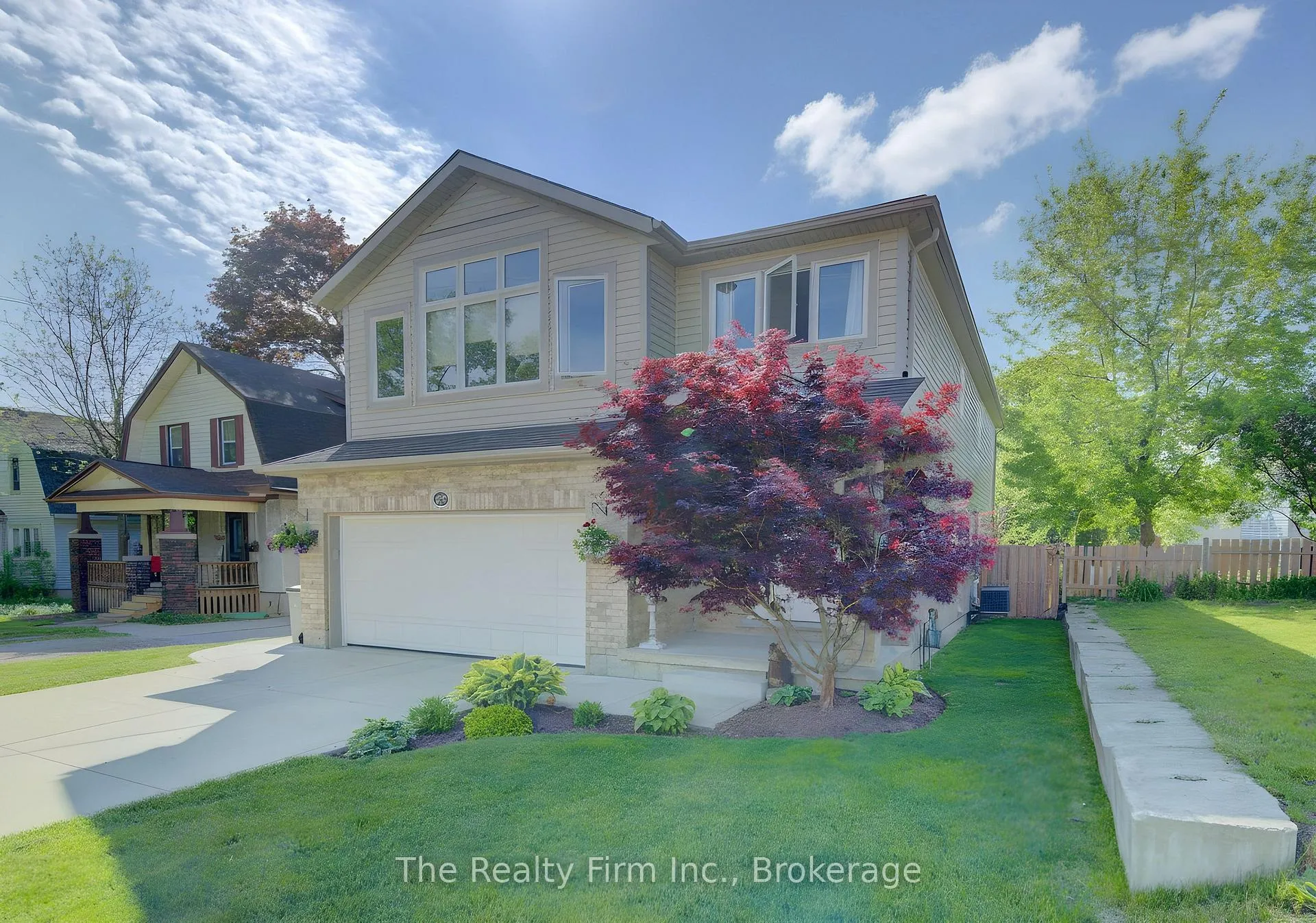 Photo 2 of 475 Albert Avenue N, North Perth, Listowel — HOMEH