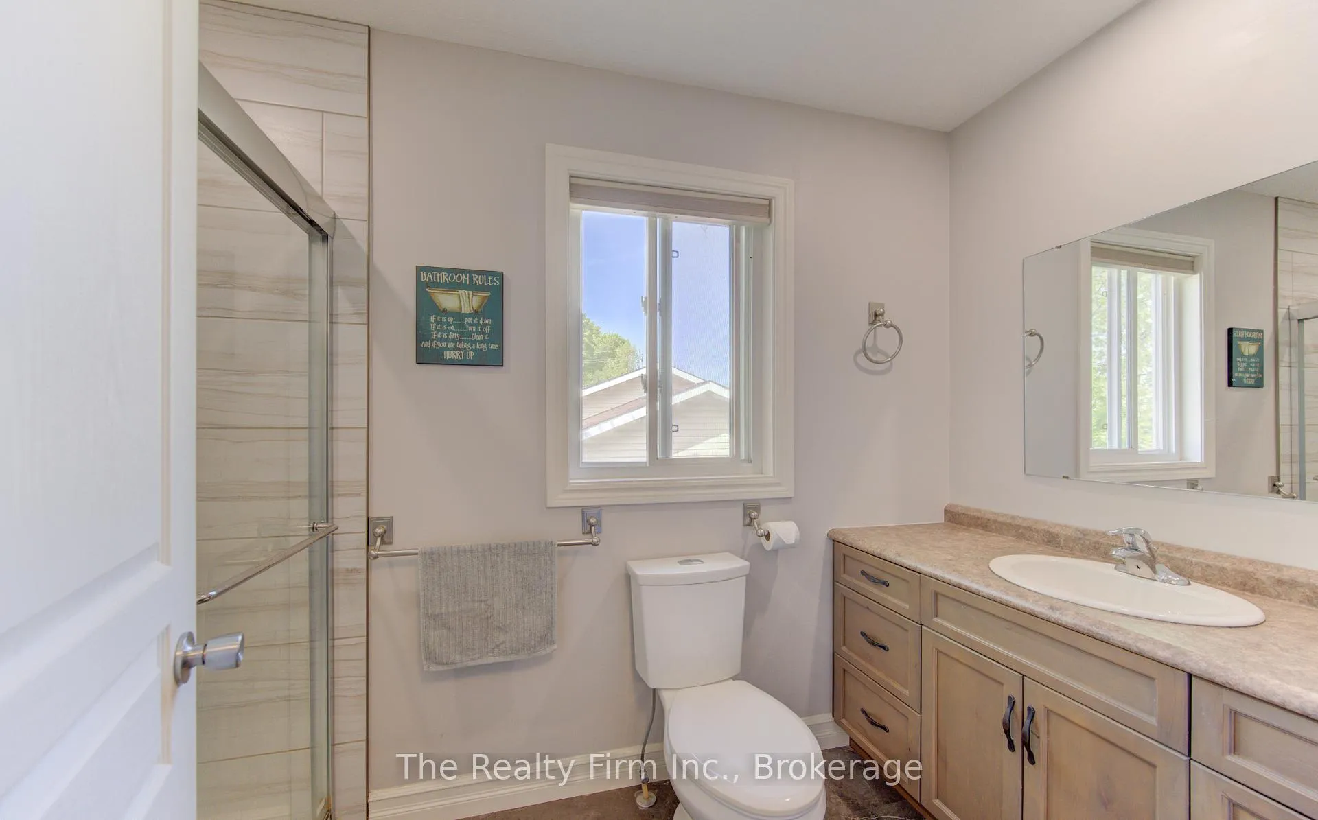 Photo 24 of 475 Albert Avenue N, North Perth, Listowel — HOMEH