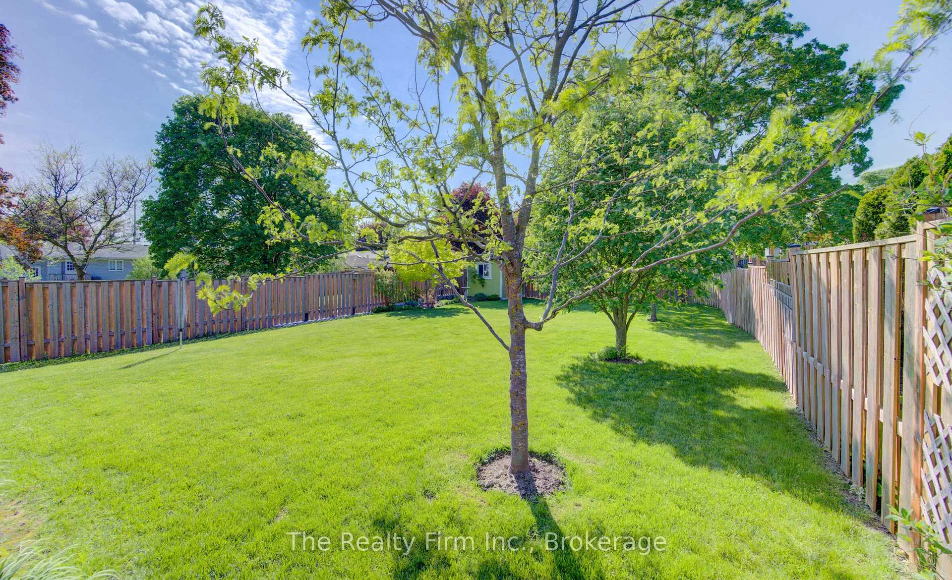Photo 39 of 475 Albert Avenue N, North Perth, Listowel — HOMEH