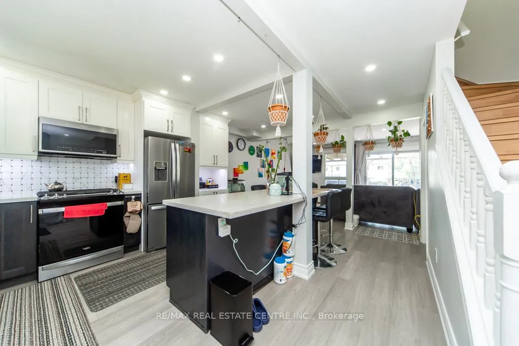 Photo 6 of 12 Greenhills Square, Brampton, Northgate — HOMEH