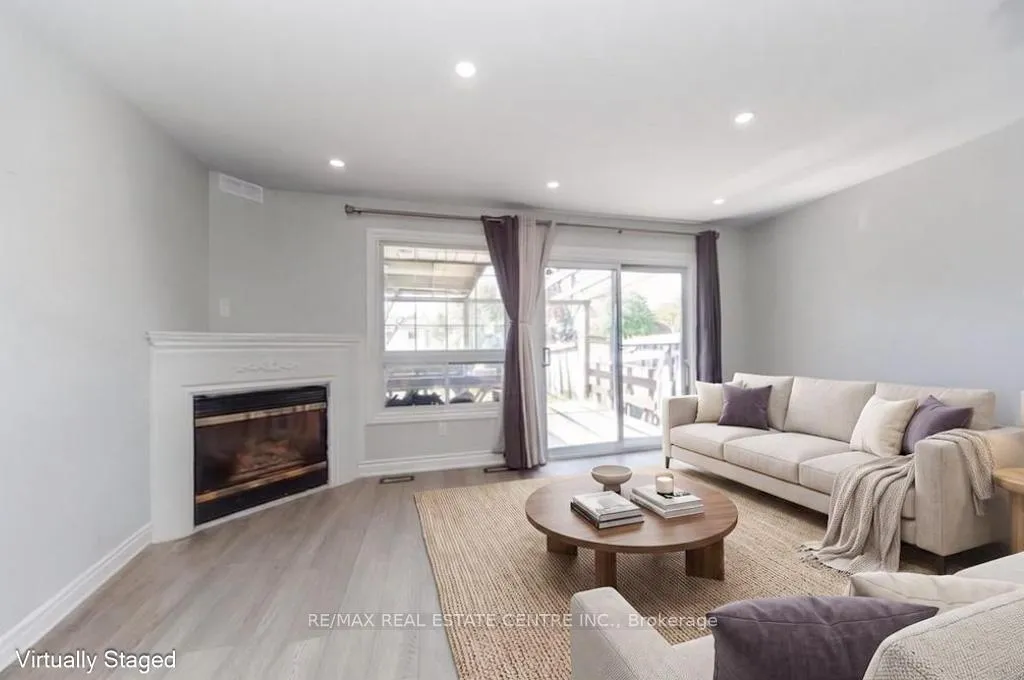 Photo 7 of 12 Greenhills Square, Brampton, Northgate — HOMEH