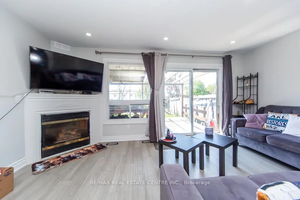 Photo 9 of 12 Greenhills Square, Brampton, Northgate — HOMEH