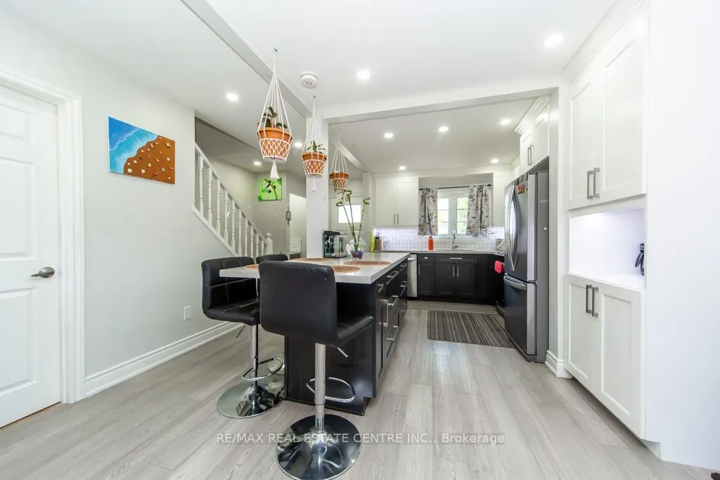 Photo 13 of 12 Greenhills Square, Brampton, Northgate — HOMEH