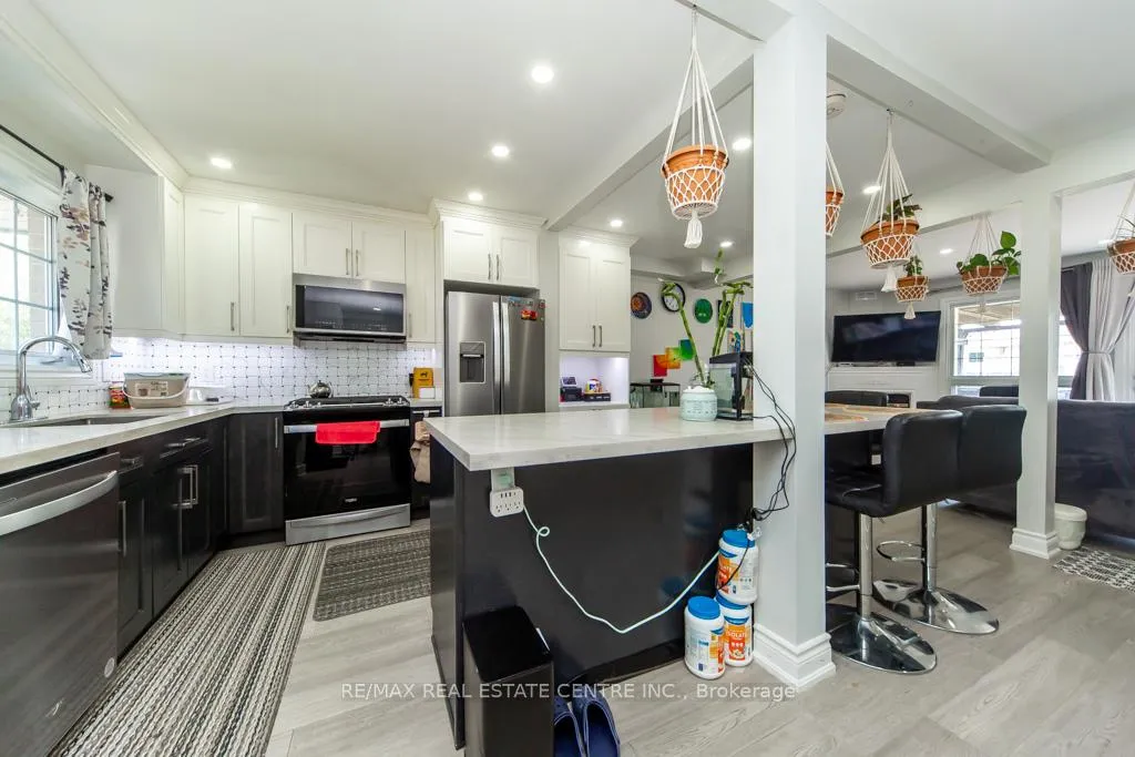 Photo 20 of 12 Greenhills Square, Brampton, Northgate — HOMEH