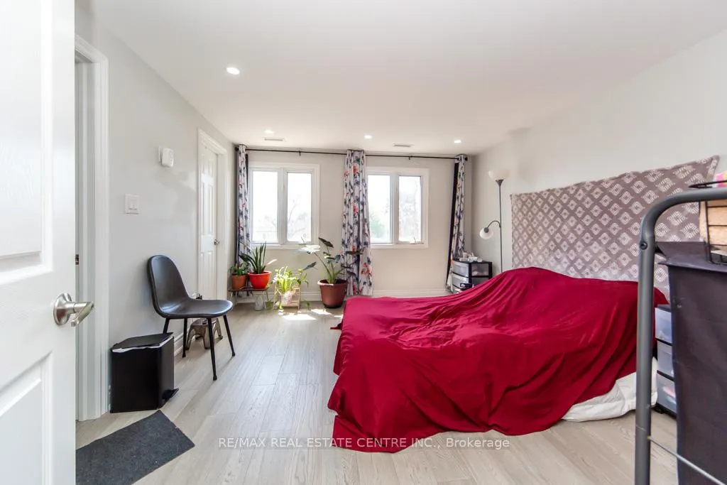 Photo 46 of 12 Greenhills Square, Brampton, Northgate — HOMEH