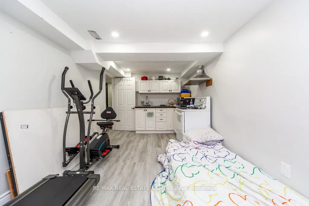 Photo 32 of 12 Greenhills Square, Brampton, Northgate — HOMEH
