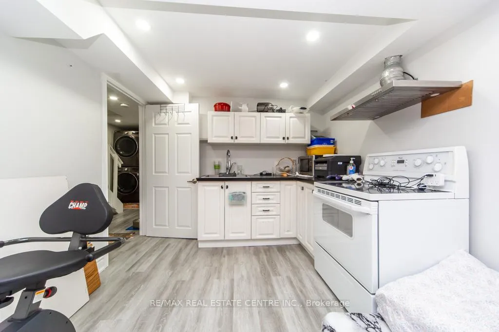 Photo 33 of 12 Greenhills Square, Brampton, Northgate — HOMEH