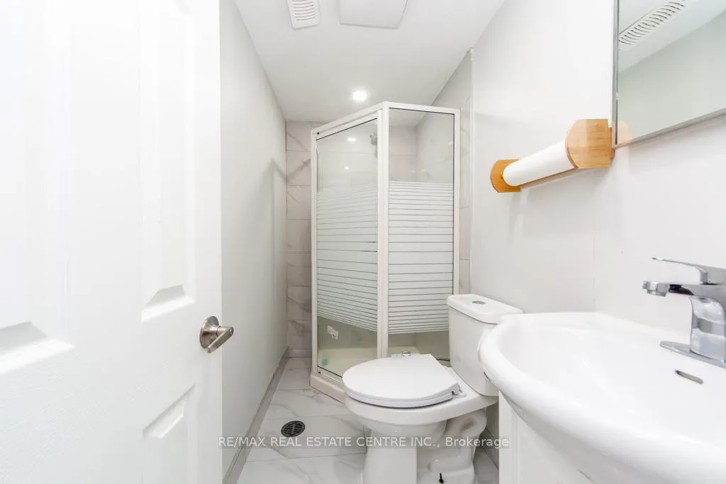 Photo 35 of 12 Greenhills Square, Brampton, Northgate — HOMEH
