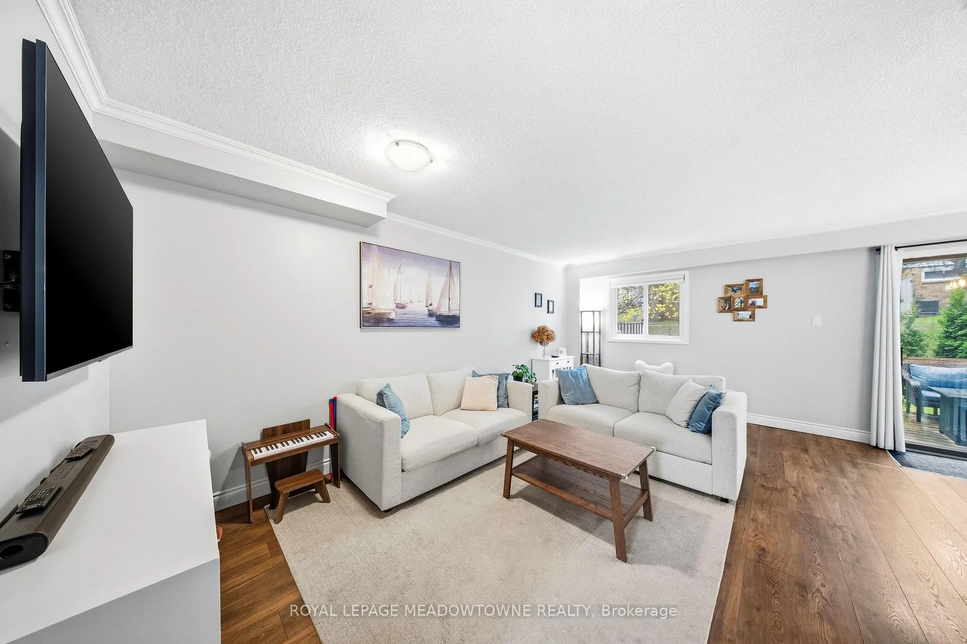 Photo 8 of 8 Lynden Circle, Halton Hills, Georgetown — HOMEH