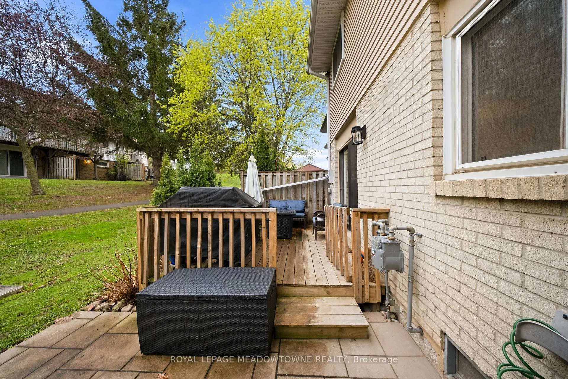 Photo 39 of 8 Lynden Circle, Halton Hills, Georgetown — HOMEH