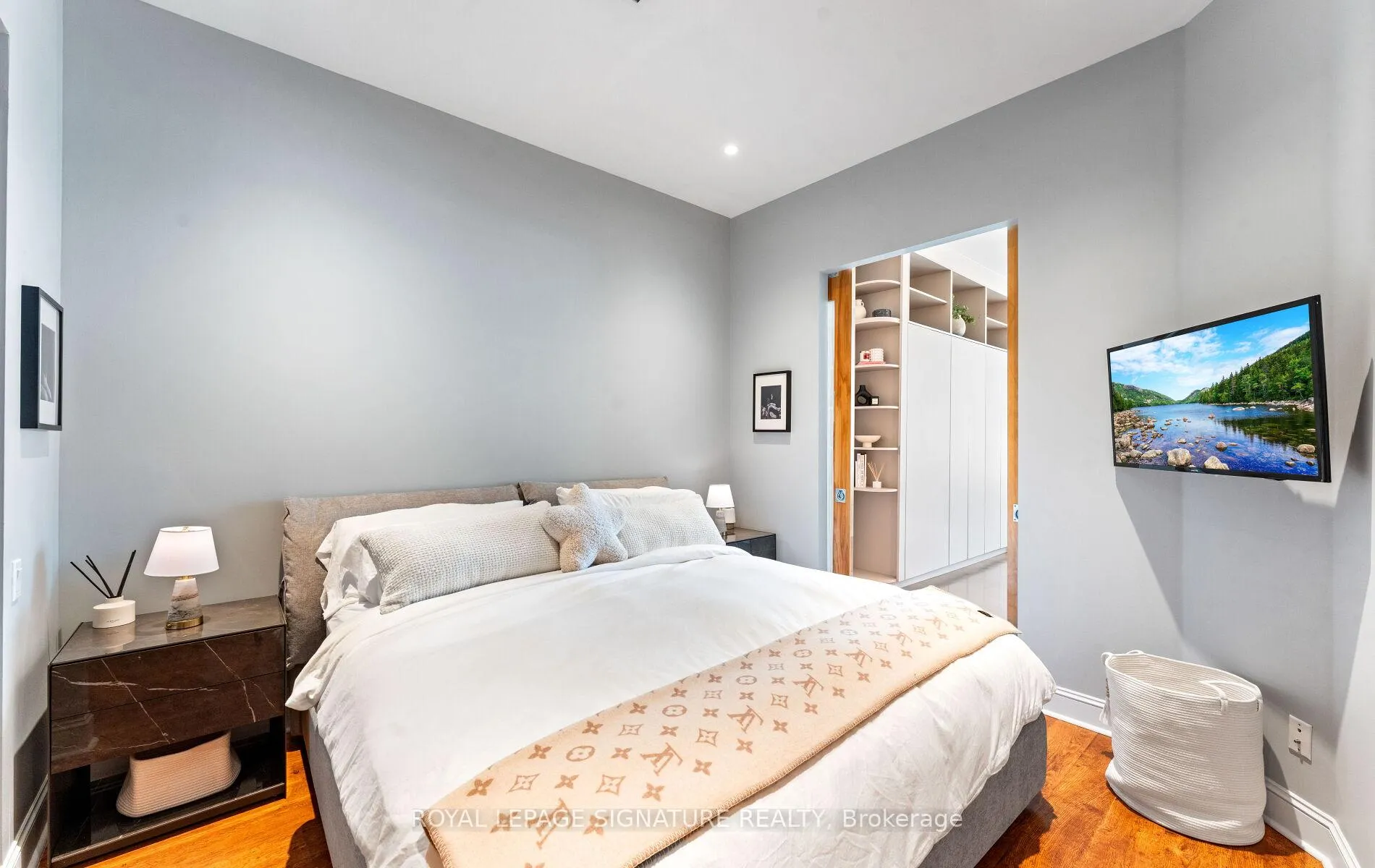 Photo 9 of Unit 608, 155 Dalhousie Street, Toronto, Church-Yonge Corridor — HOMEH