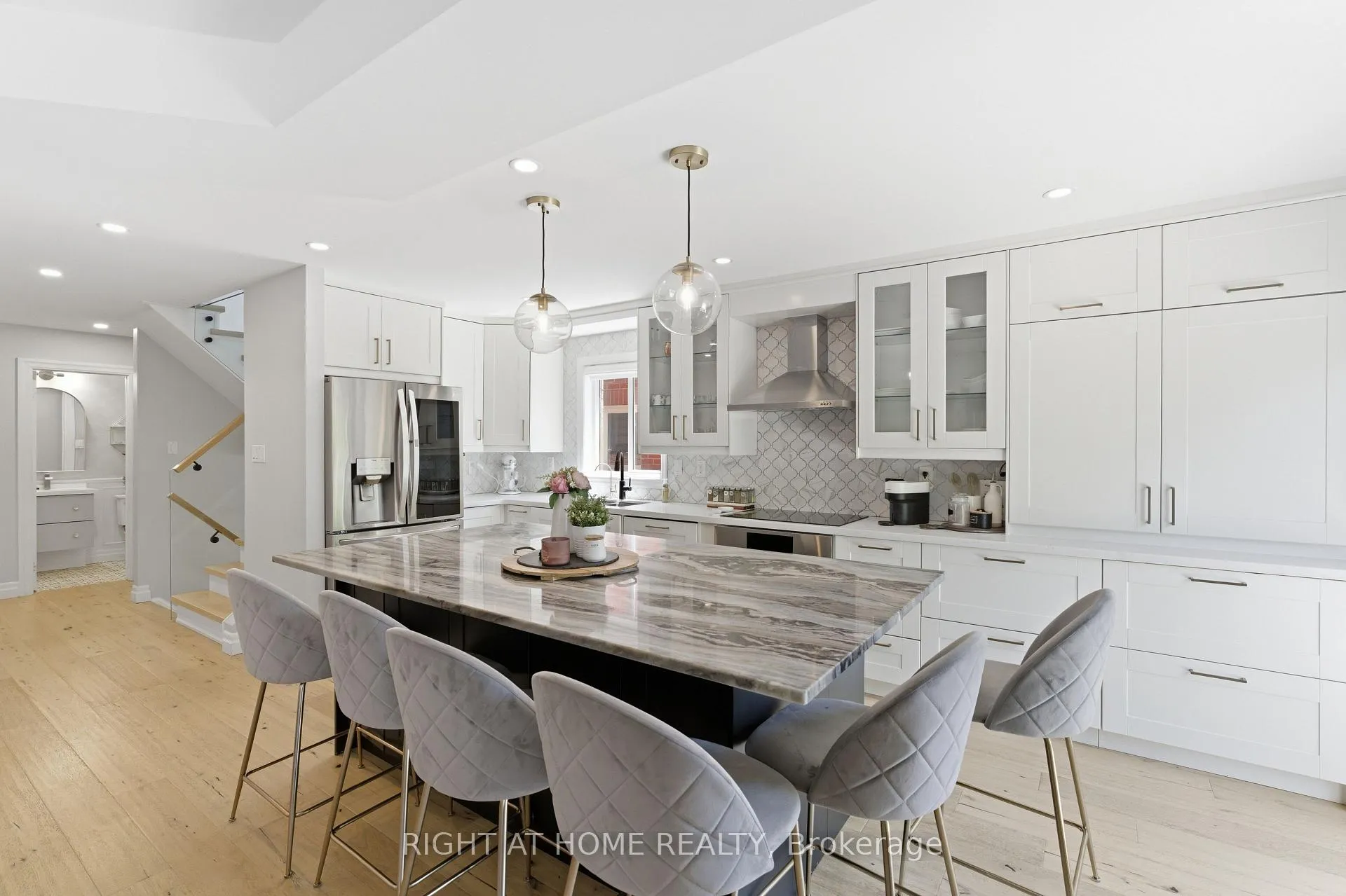 Photo 6 of 182 Mowat Crescent, Halton Hills, Georgetown — HOMEH