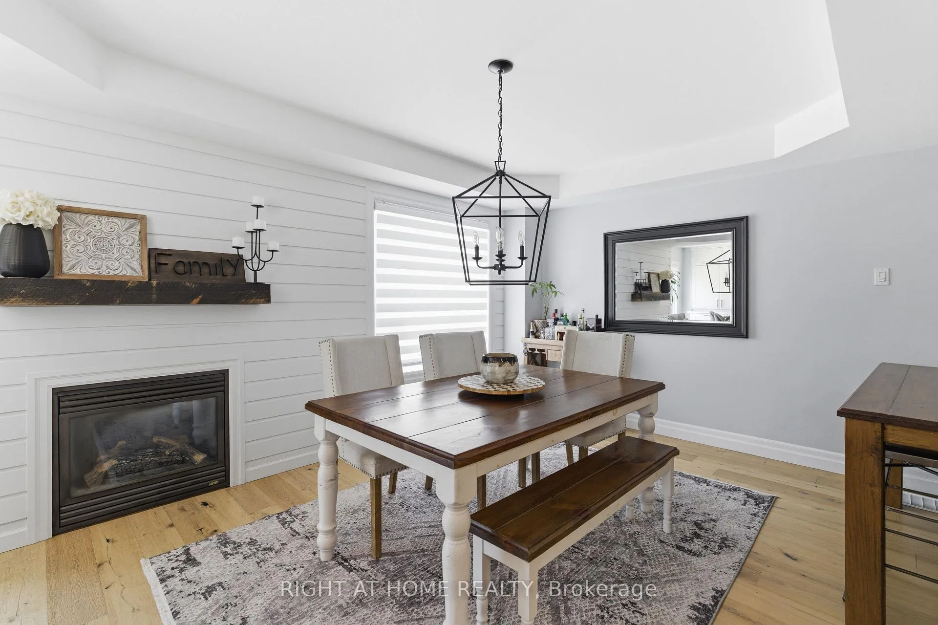 Photo 11 of 182 Mowat Crescent, Halton Hills, Georgetown — HOMEH
