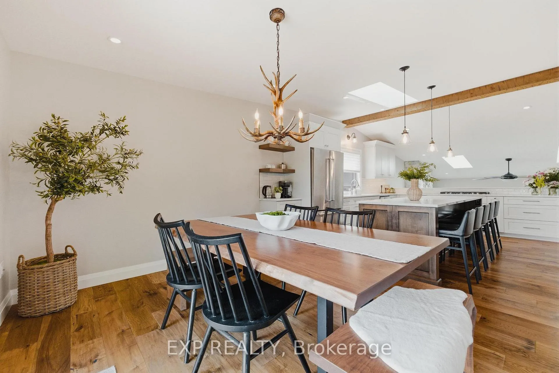 Photo 10 of 6 Berdux Place, Wellesley — HOMEH