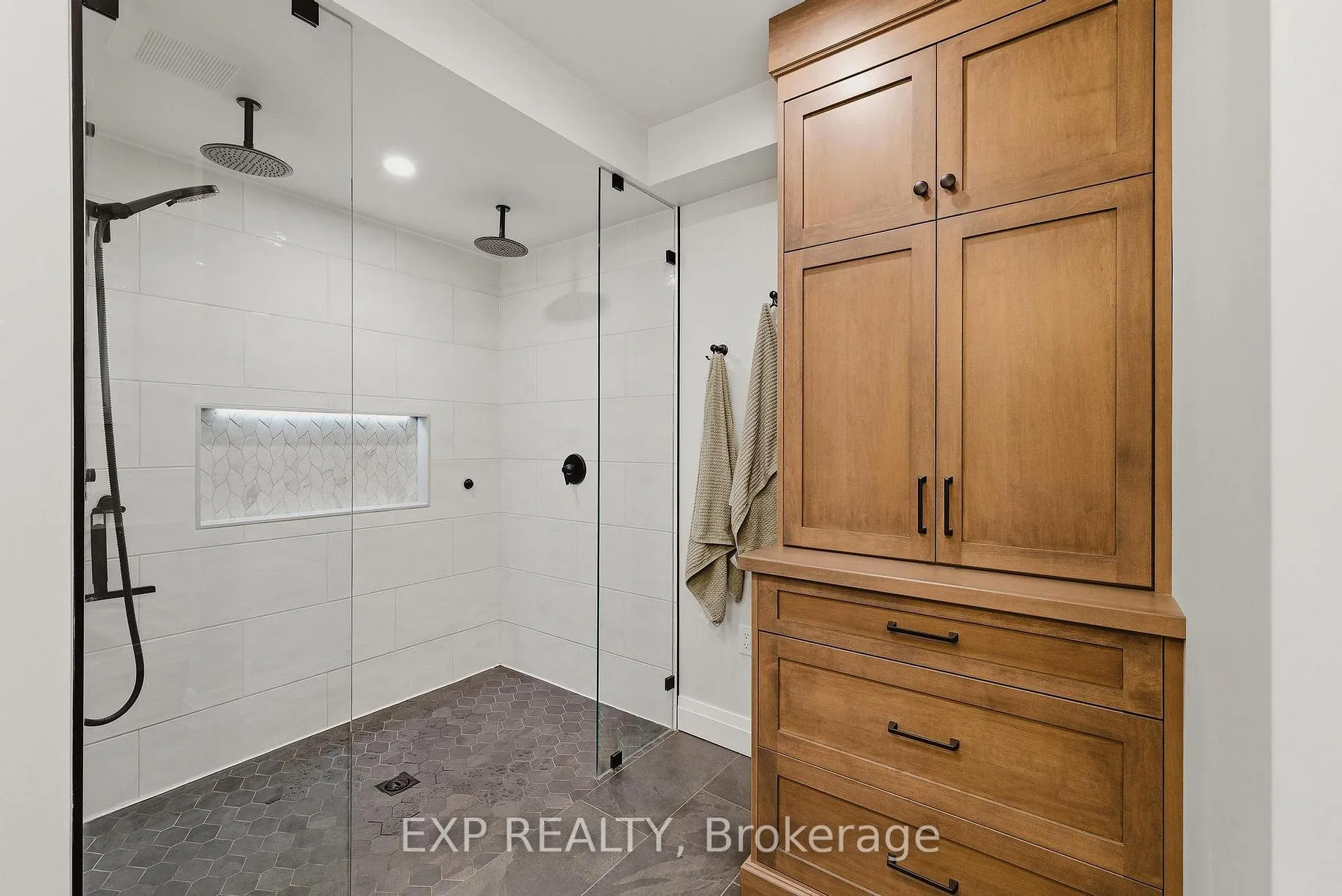 Photo 34 of 6 Berdux Place, Wellesley — HOMEH