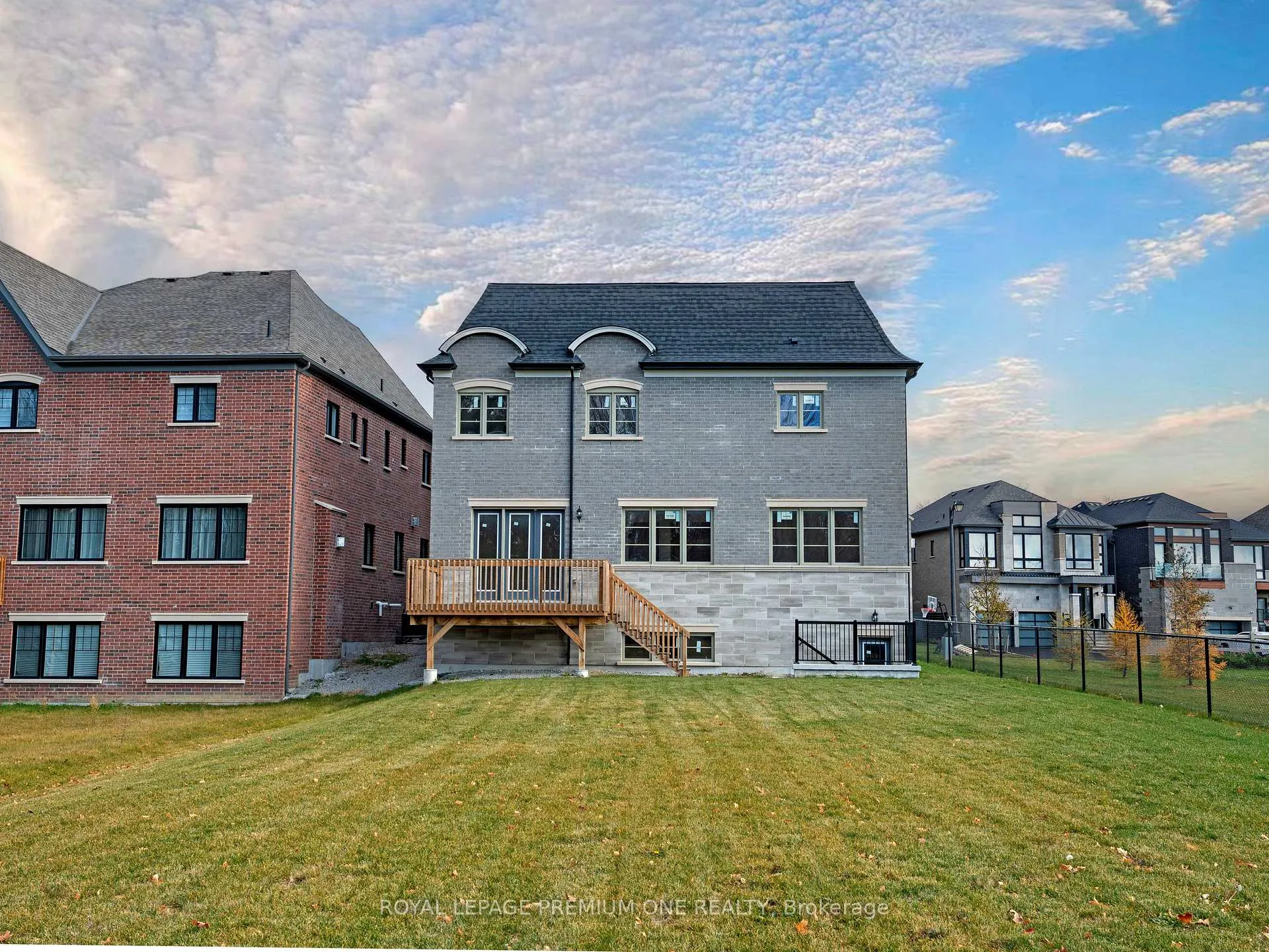Photo 9 of 130 Cannes Avenue, Vaughan, Vellore Village — HOMEH
