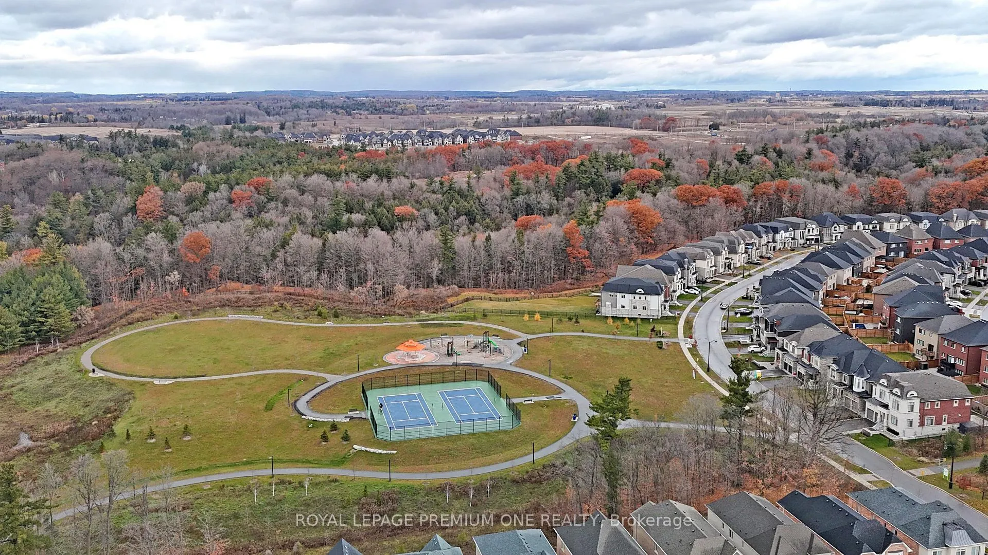 Photo 34 of 130 Cannes Avenue, Vaughan, Vellore Village — HOMEH
