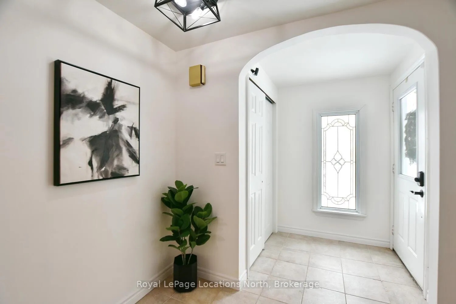 Photo 5 of 111 Martin Grove, Blue Mountains — HOMEH