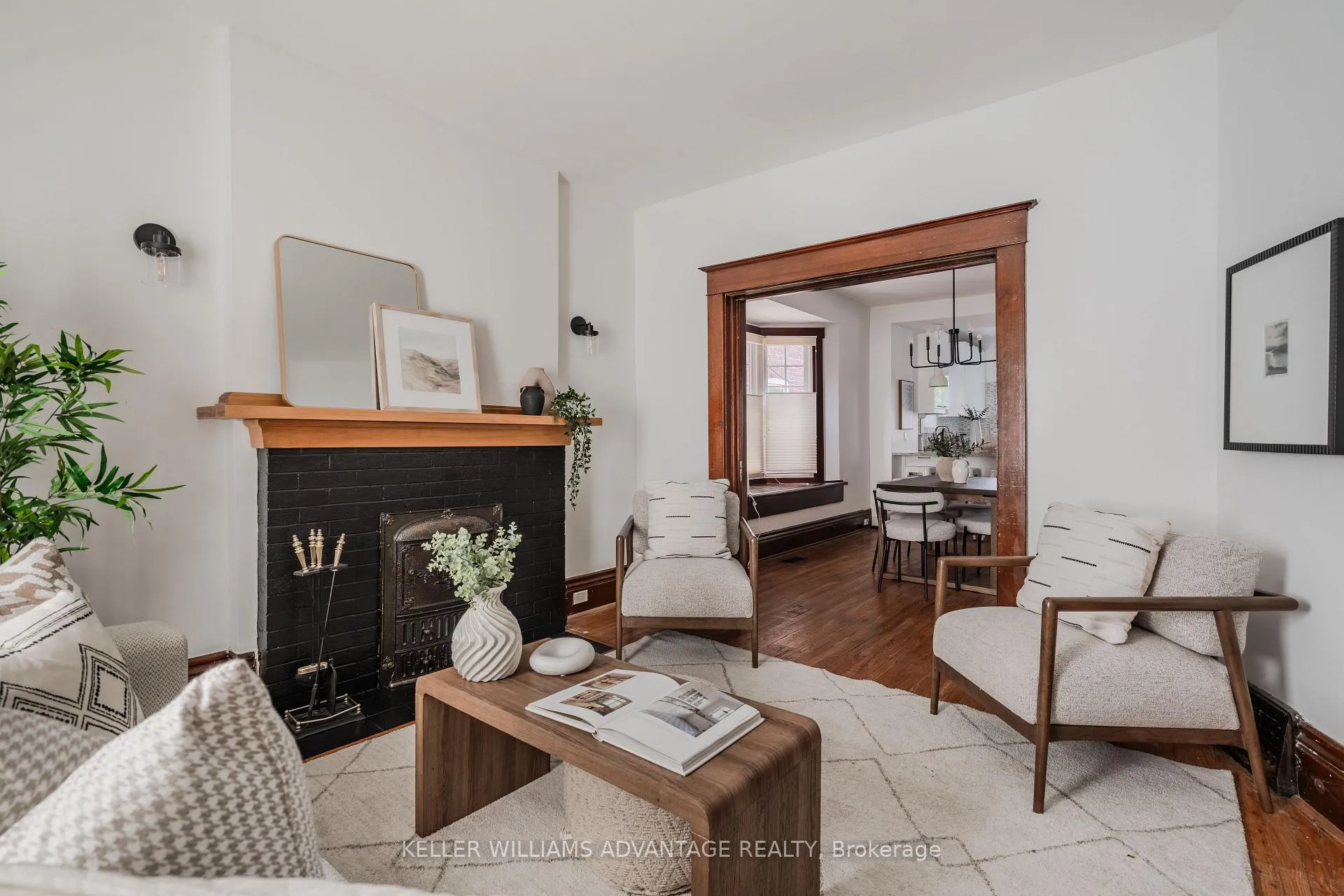 Photo 4 of 111 Rainsford Road, Toronto, The Beaches — HOMEH