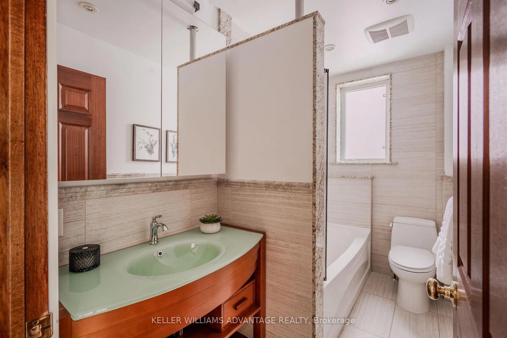 Photo 25 of 111 Rainsford Road, Toronto, The Beaches — HOMEH