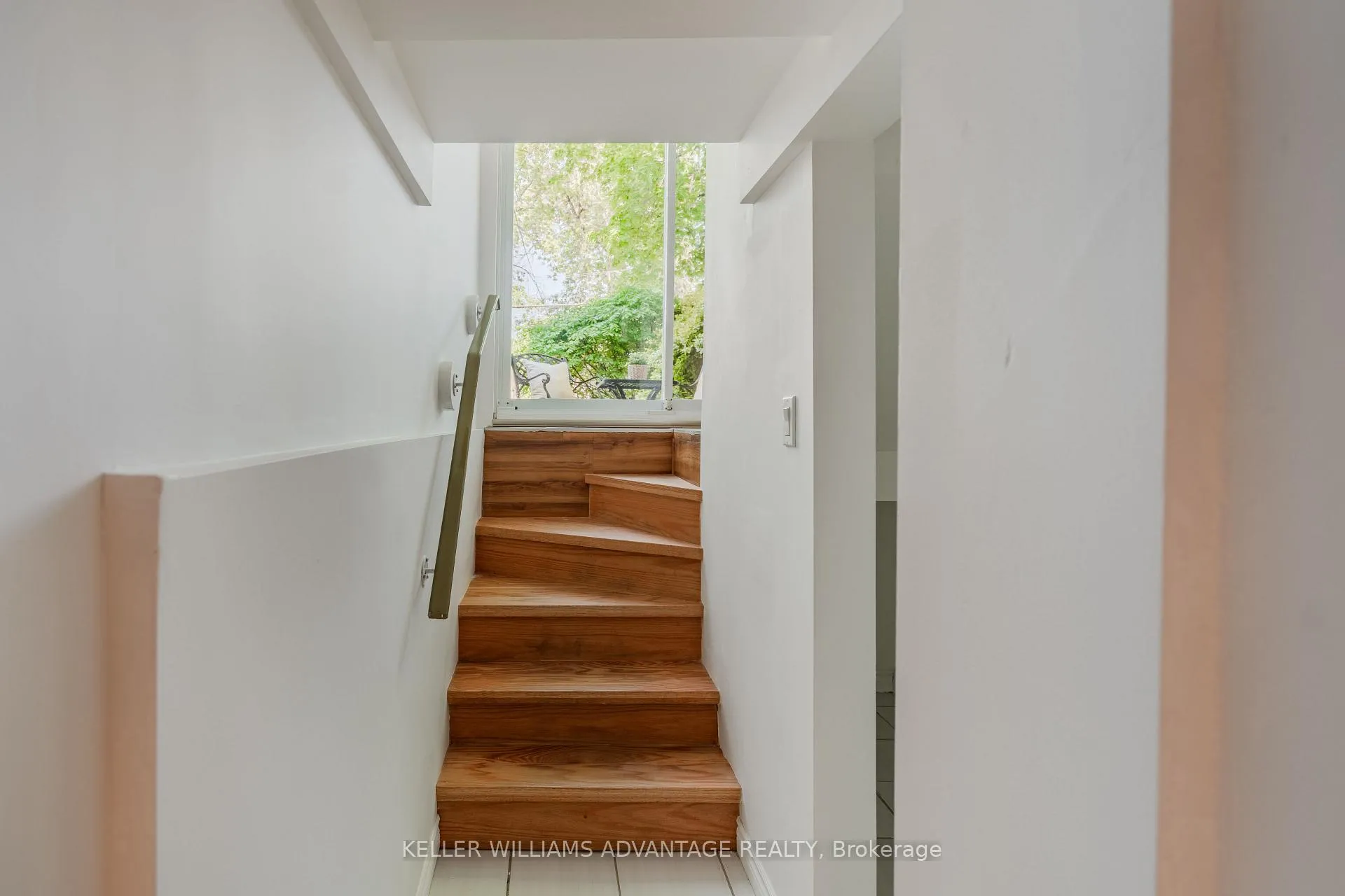 Photo 26 of 111 Rainsford Road, Toronto, The Beaches — HOMEH